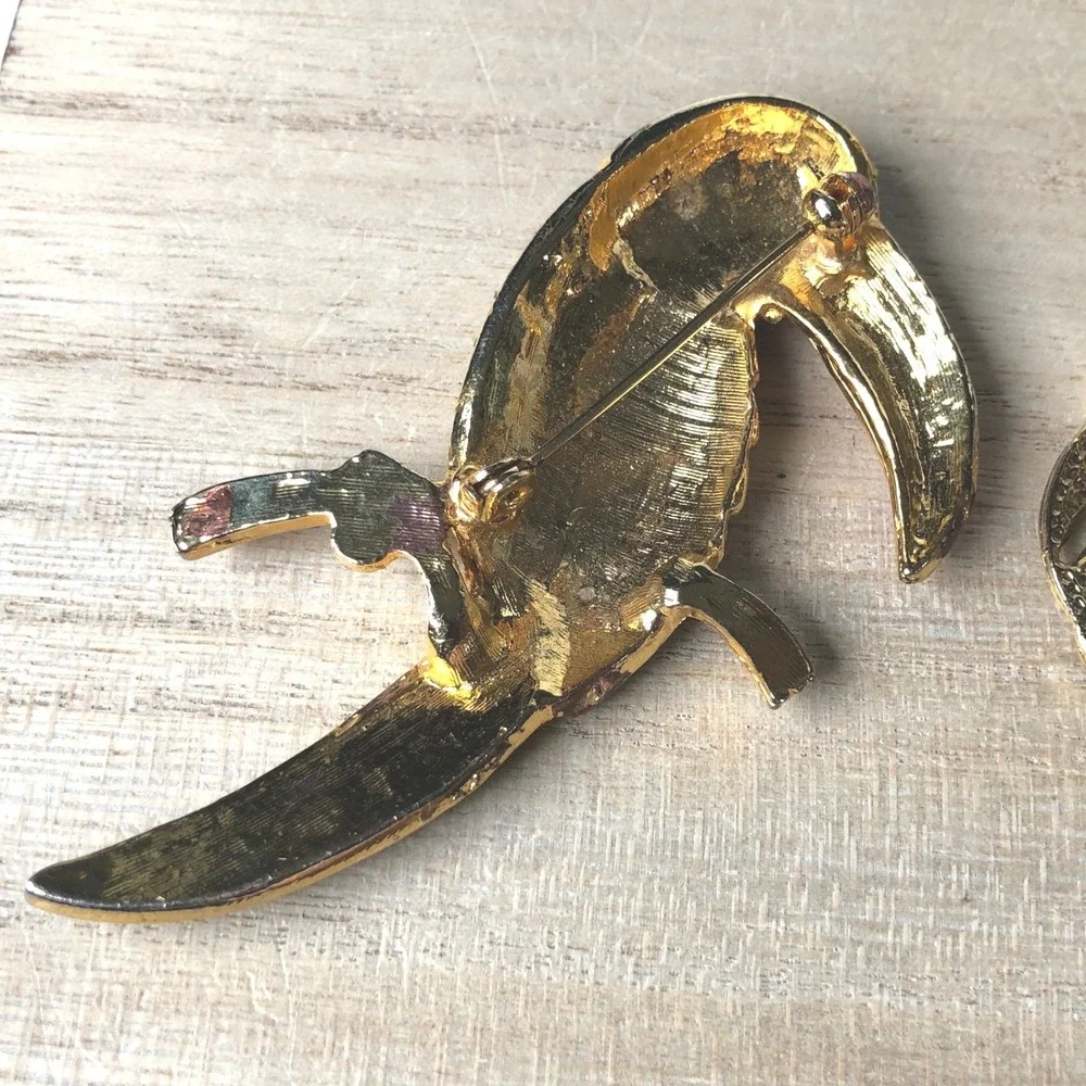 Estate **vintage brooch